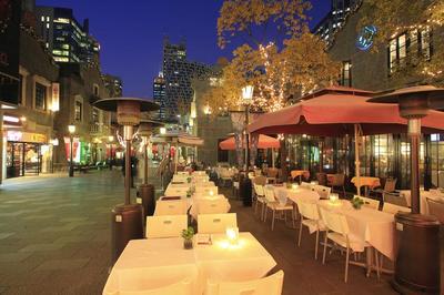 双城记&middot;上海丨食客行人互为风景 外摆位成餐饮消费活招牌